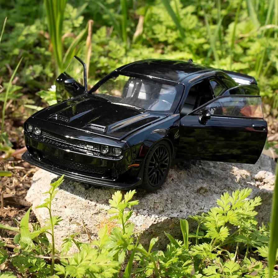 🚗 Carro de Juguete Dodge Challenger Hellcat a Escala